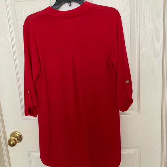 Red 3/4 Sleeve Tunic with Mandarin Collar. - Picture 2 of 4